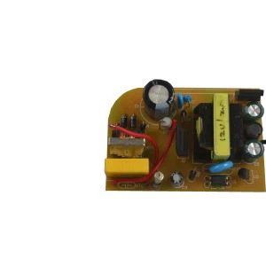 Assemblaggio PCB elettronico a casa intelligente